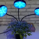 PROFI LED GROW trojramenná lampa so zabudovaným časovačom a stmievačom na všetky rastliny, 15W - plné spektrum