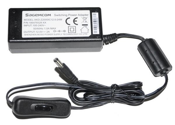 Sieťový napájací adaptér pre led pásiky s vypínačom, 230V - 12V, 2A, 24W