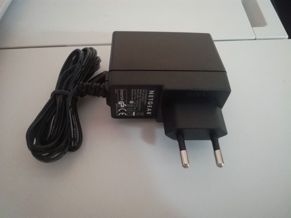 Sieťový napájací adaptér pre LED pásiky 230 - 12V, 1.5A