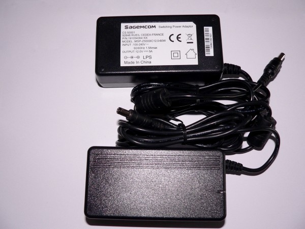 Sieťový napájací adaptér pre LED pásiky, 230V - 12V, 5A, 60W