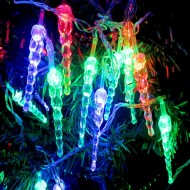 Vianočné dekoratívne osvetlenie - cencúle - 16x LED, 2m, 2xAA batérie, viacfarebné